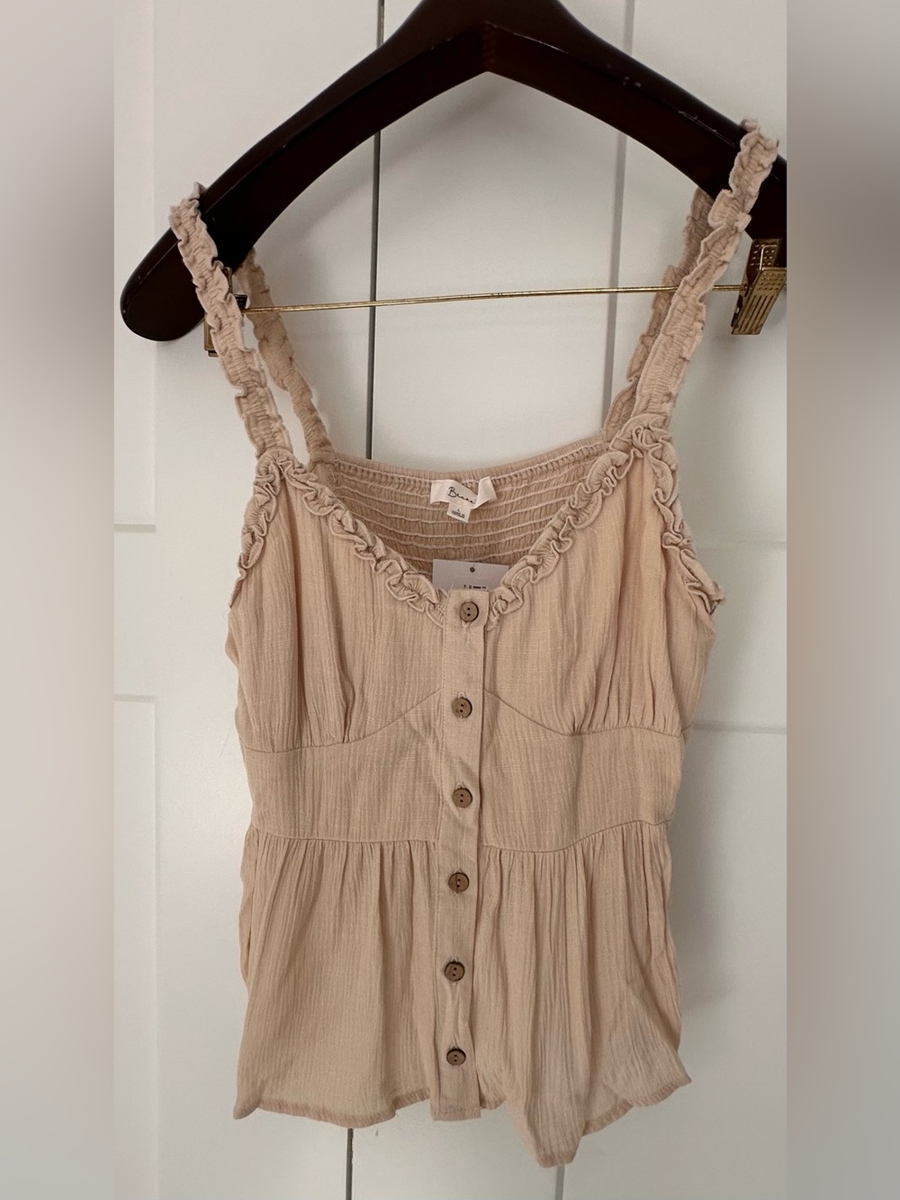 No Rest‎ For Bridget Becool Beige Ruffle Strap Button-Front Top NWT L